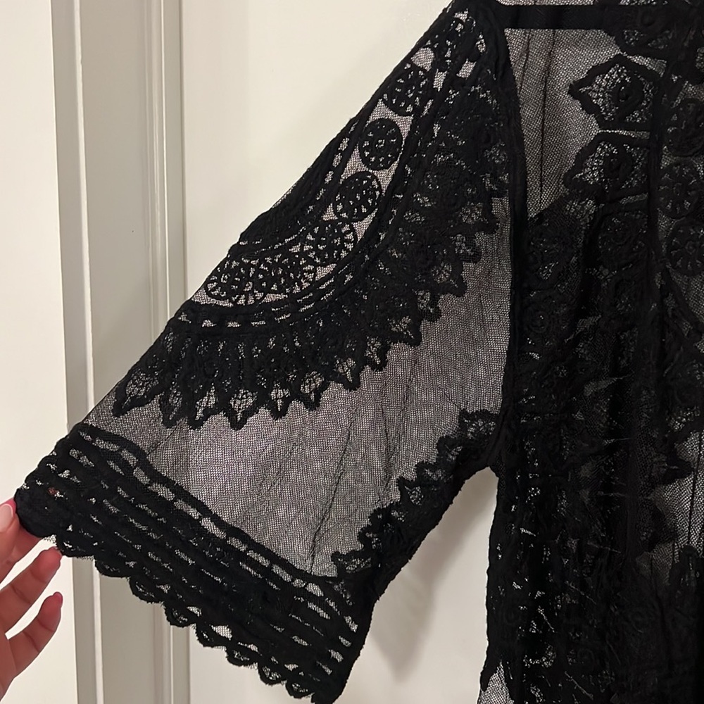 ❌SOLD❌ Rachel Zoe Black Lace Boho Coverup OS - Picture 2 of 6